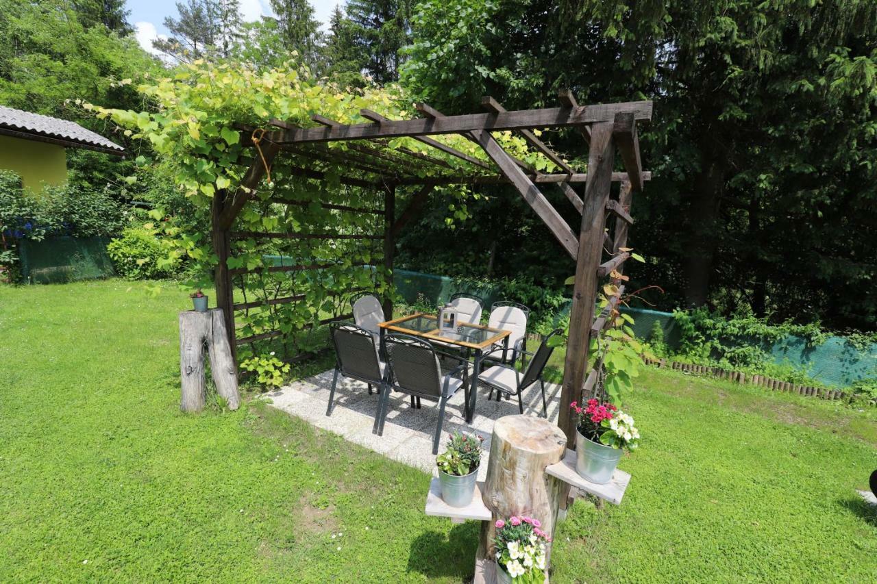 Adventure Cottage With Pool And Big Garden Блед Экстерьер фото